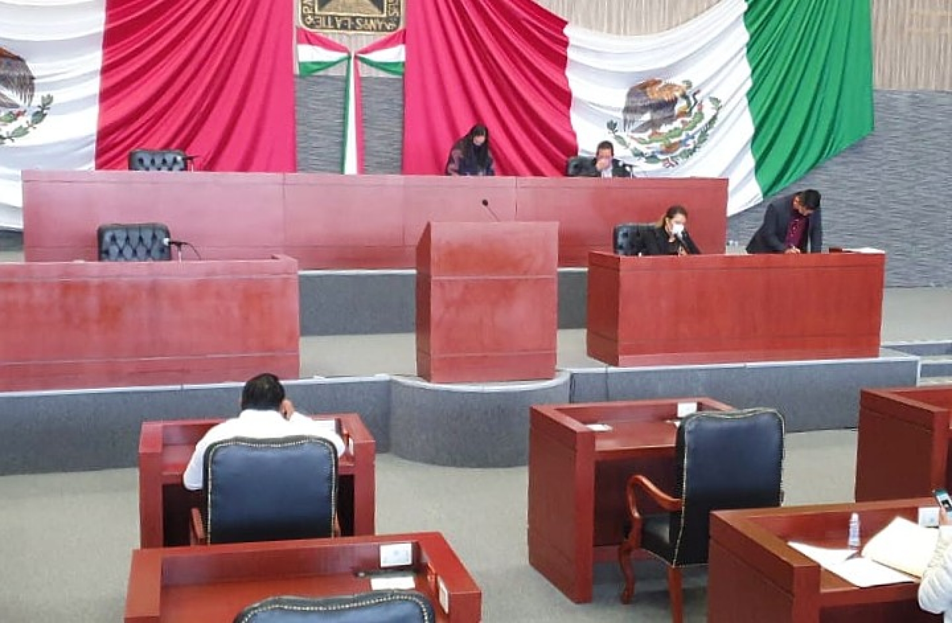Trabajo legislativo en el Congreso local sigue paralizado