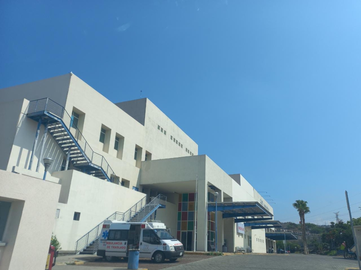 Pide HNM atender las recomendaciones ante caída de ceniza volcánica