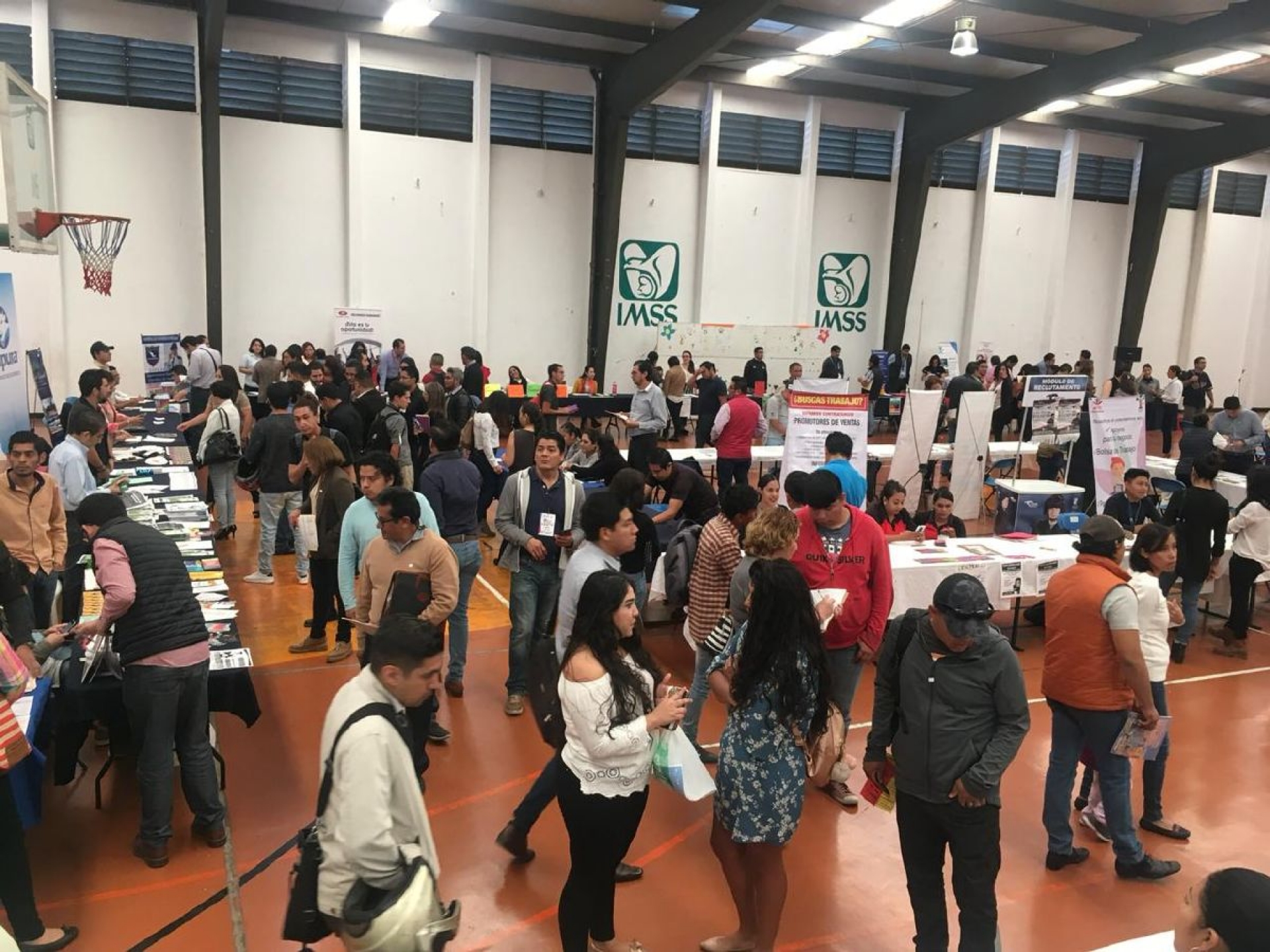 Participa IMSS Morelos en la Primera Feria del Empleo 2019