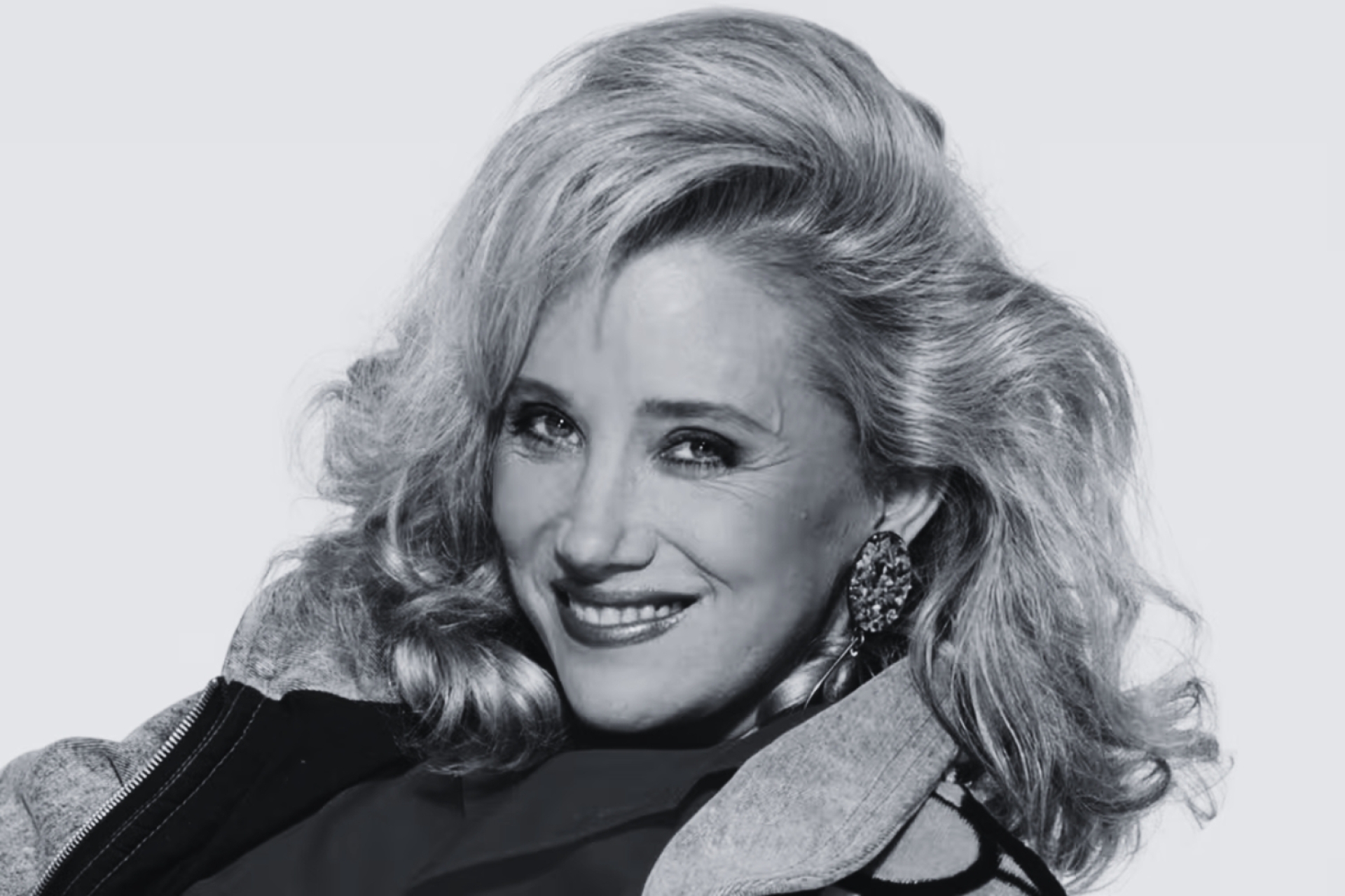 Fallece Sally Kirkland, estrella de 'Los Ángeles de Charlie' y ganadora del Globo de Oro, a los 84 años