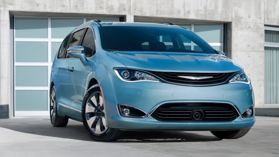 Chrysler fabricará los nuevos coches autónomos de Google