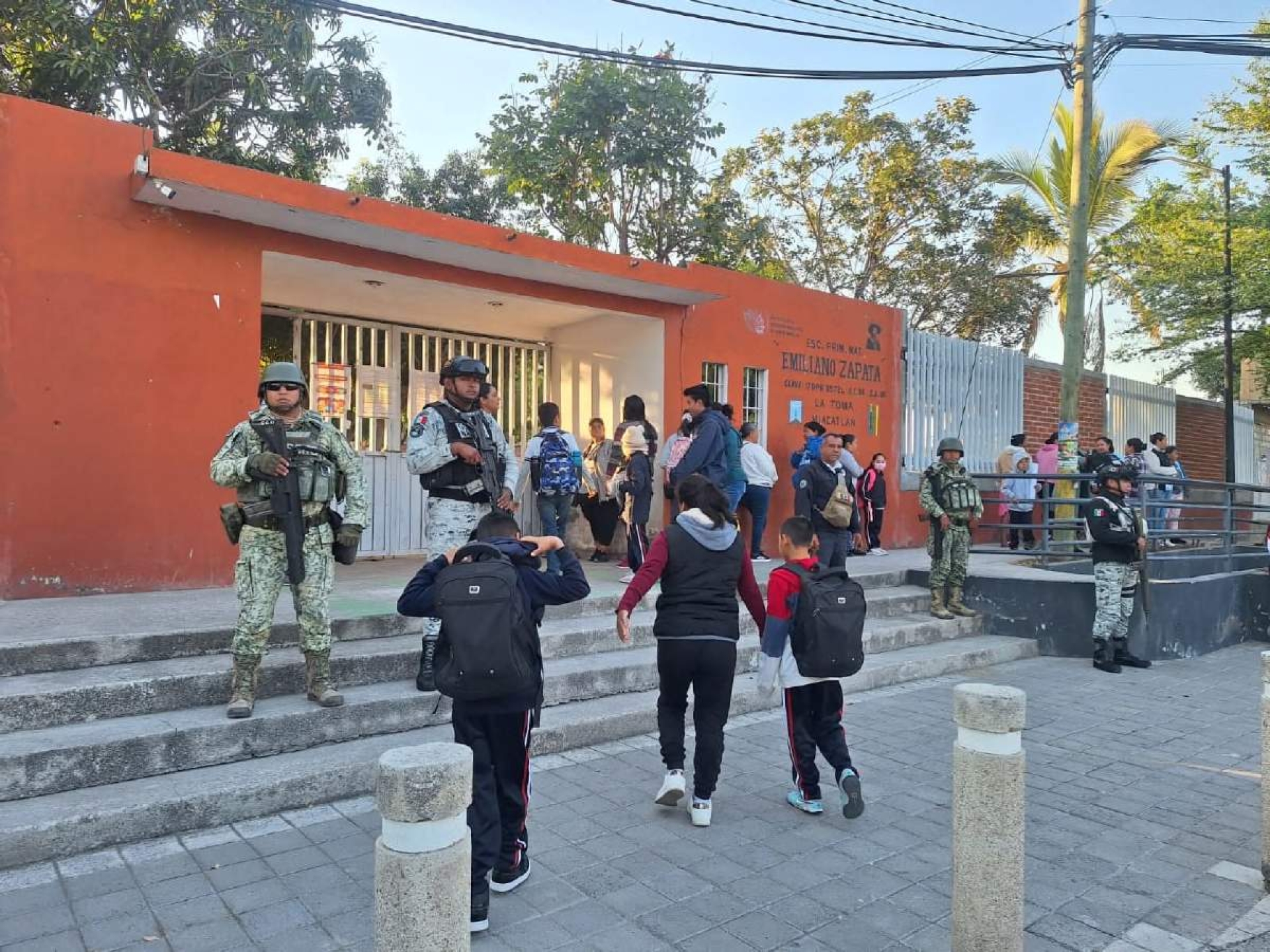 Refuerzan seguridad en escuelas de Miacatlán