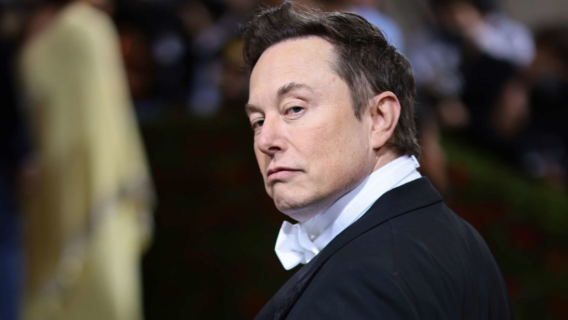 Musk critica a Sheinbaum: 'Sólo repite lo que le dicen sus jefes del cártel'