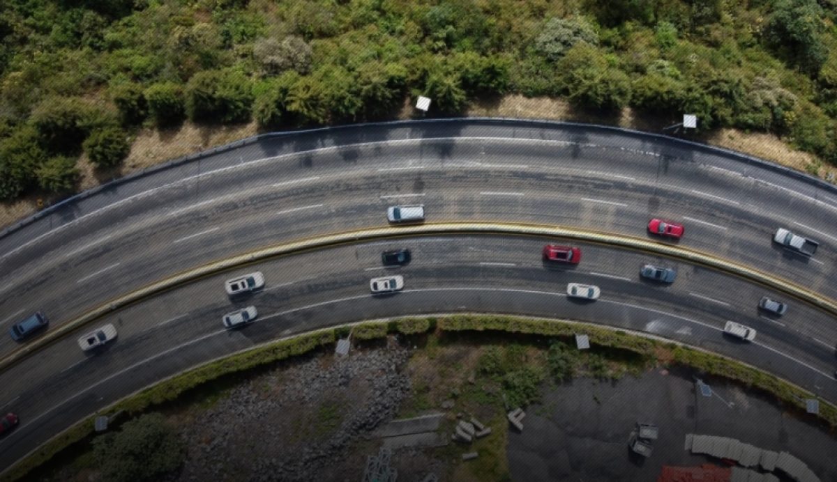 Realizarán trabajos de bacheo profundo en curva de 'La Pera' de la autopista México-Cuernavaca