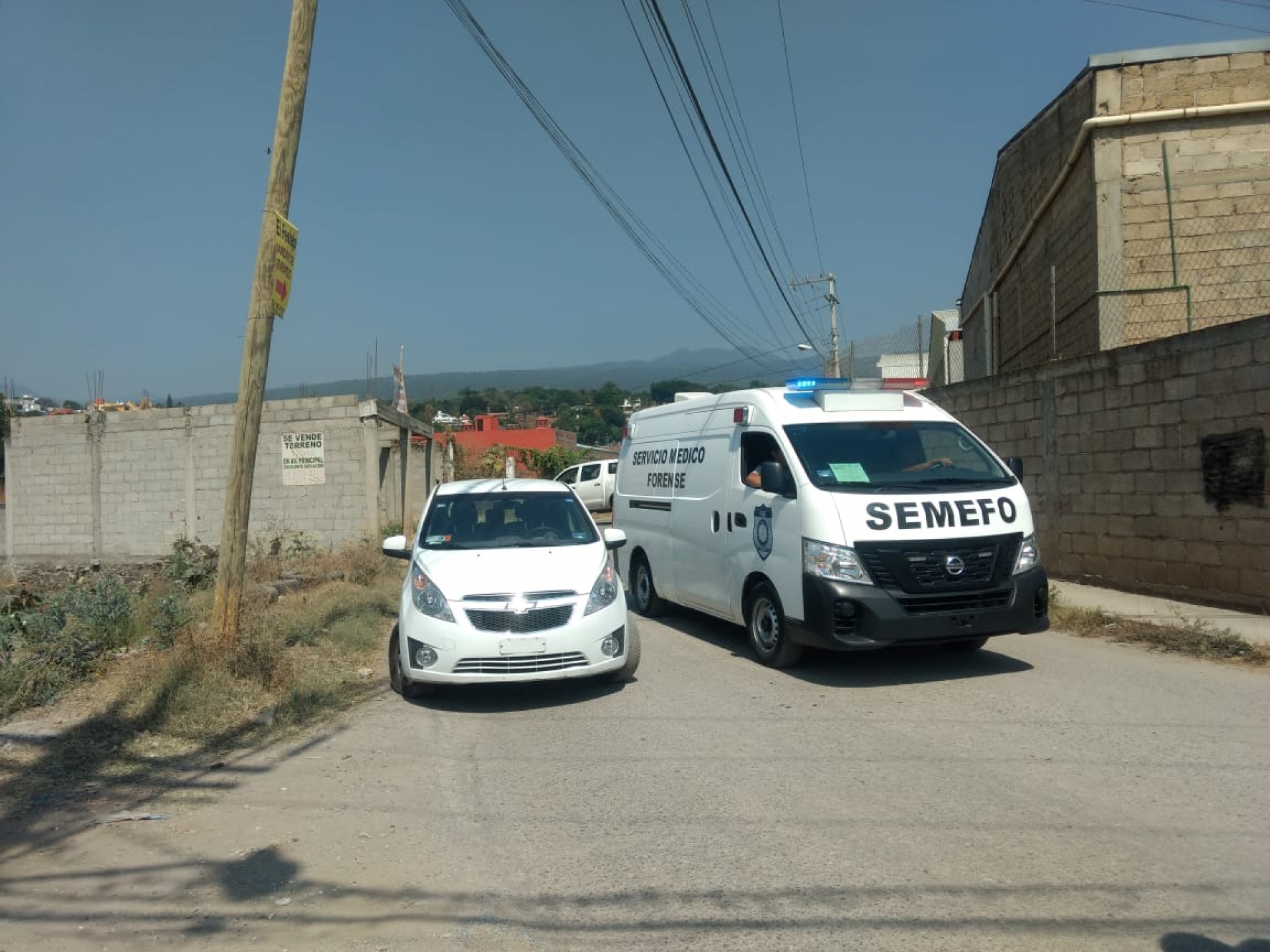 Encuentran cadáver embolsado en la colonia Paraíso Montessori, en Cuernavaca